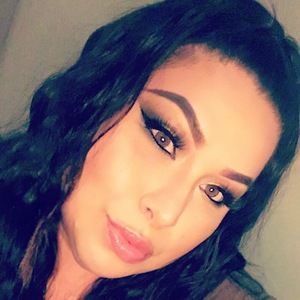 Meet your Posher, Marissa